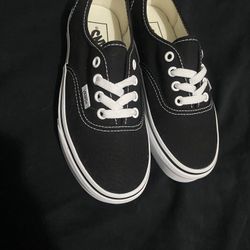 *New* Vans “Authentic Lowpro”
