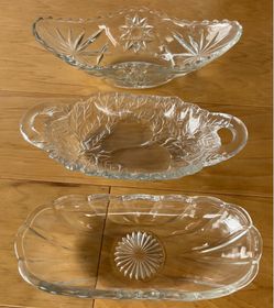 3 oblong serving dishes/bowl, 8-9”.