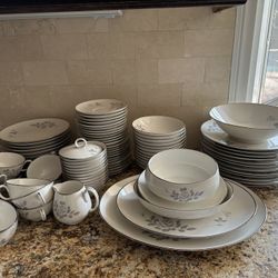 Noritake Rosalind Set