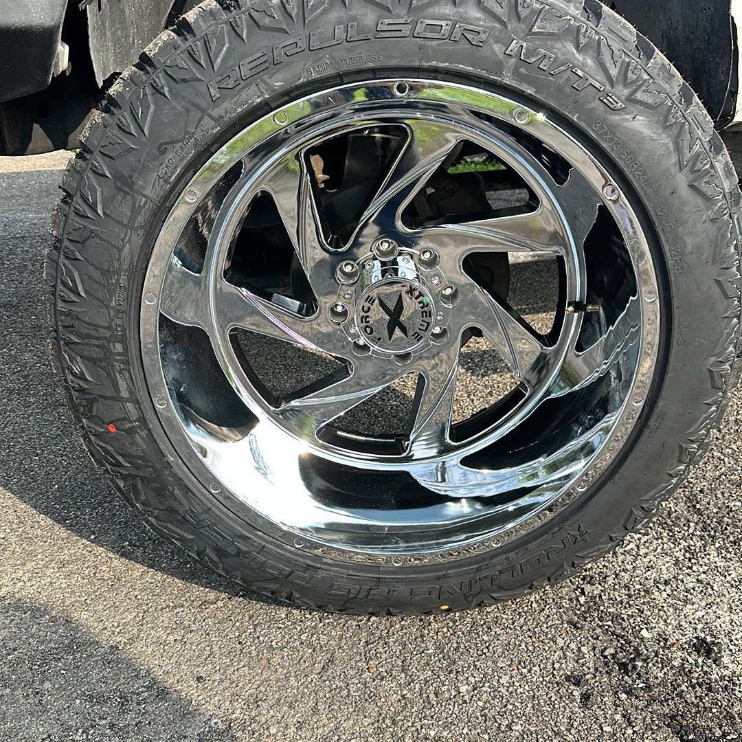 24x14 Chrome Wheels On 35s Or 37s 8x165 Only Available 