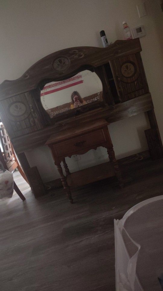 Antique Bedroom Set Queen