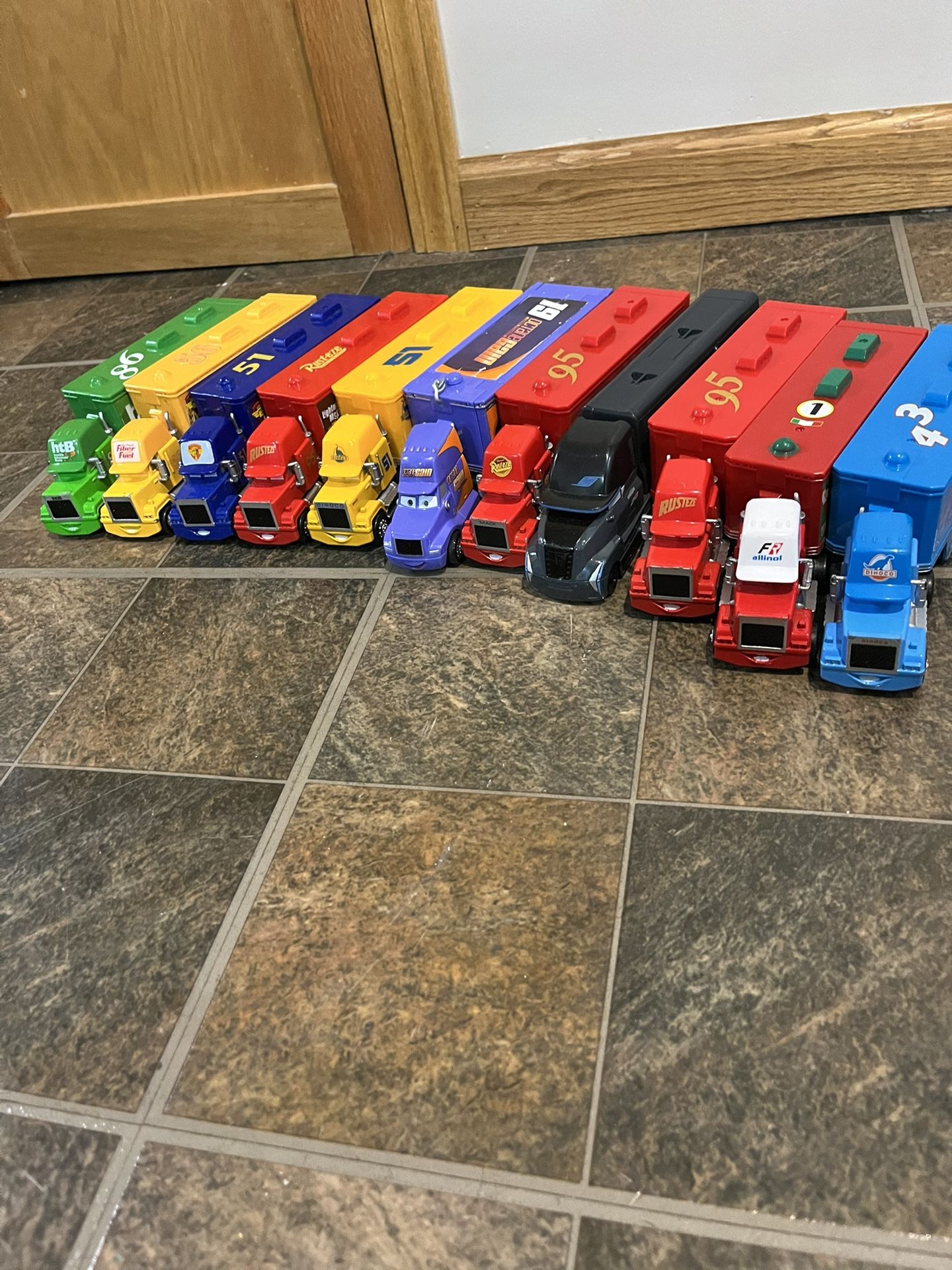 Disney Cars Haulers BACKPACK INCLUDED!
