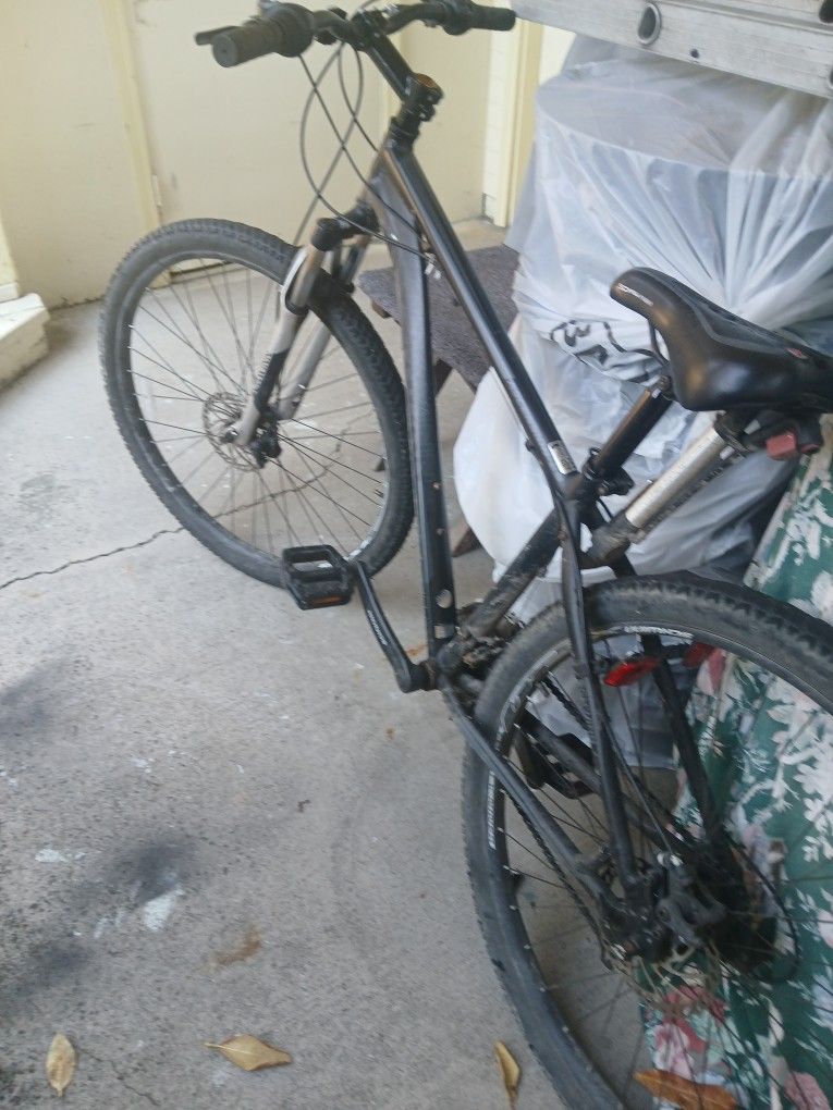 Bisicleta Schwing 27 And Thule Rack