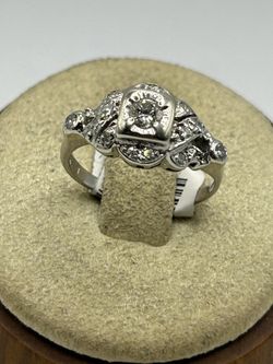 14k White Gold And Diamond Vintage Ring