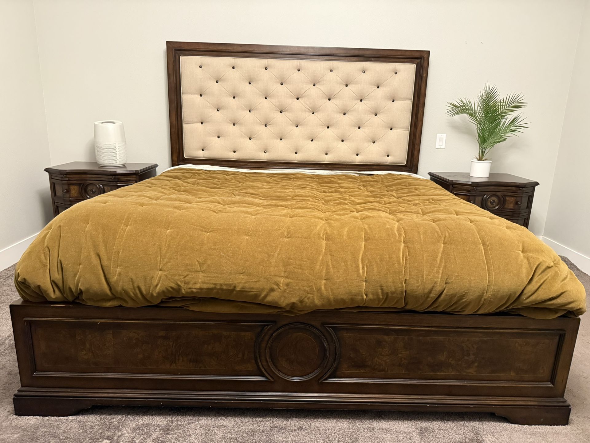 Elegant Solid Wood King Bed Frame + Matching Nightstands – Excellent Condition
