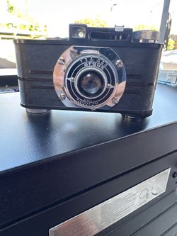 Vintage Argus A2B Camera (1930s) w/ Case