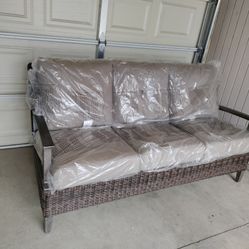 Outdoor patio deep seating wicker couch