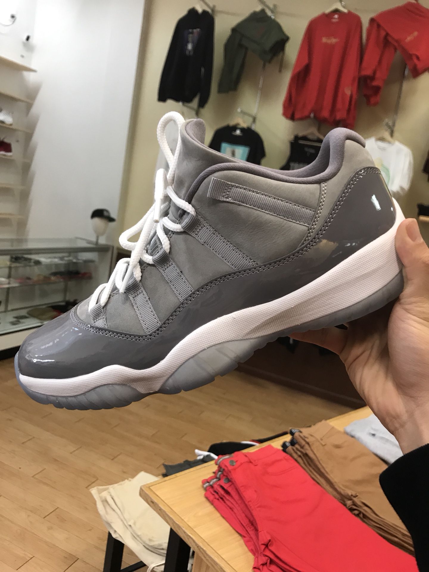 Air Jordan 11 Low cool grey Size 12
