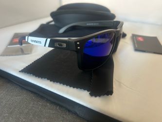 oakley holbrook cowboys
