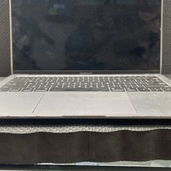 Apple MacBook Air