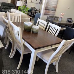 Beautiful! 7-pc Dining Table Set