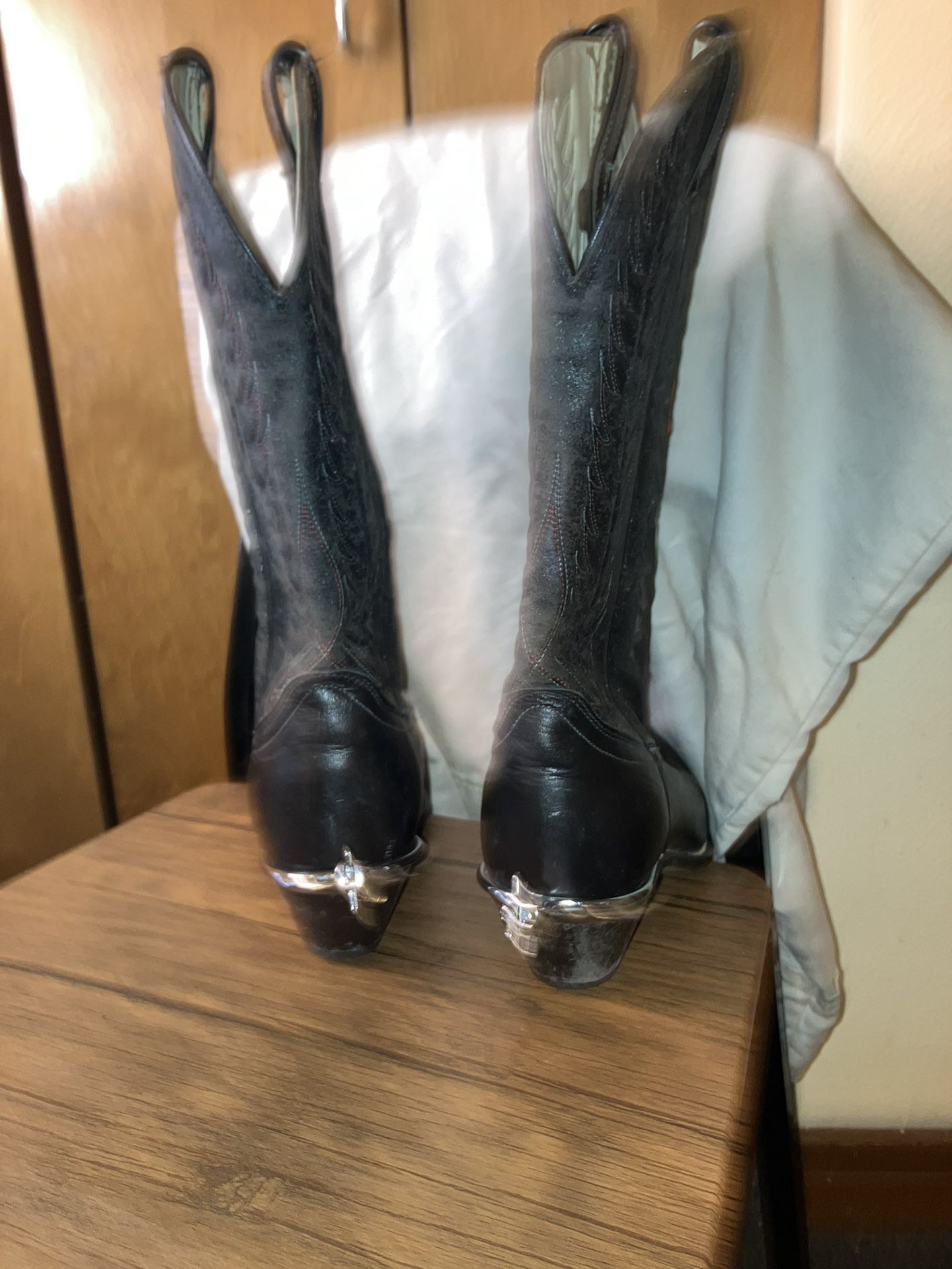 Men’s Sheplers Cowboy Boots With Spurs Size 10