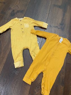 Lot of 2 boys mustard pant rompers size 3/6 months rabbit bear #2