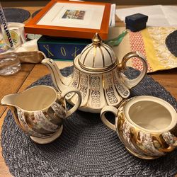 English vintage tea set (3 pieces)