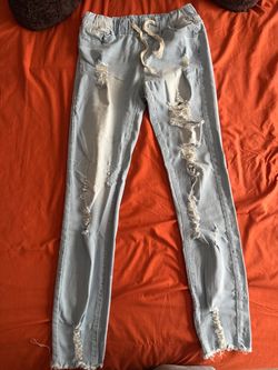 Women’s Distressed Jegging