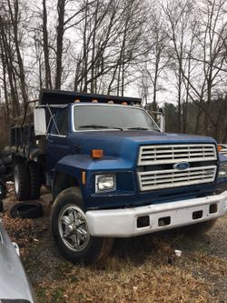 89 f800 dump truck motor not runing is deseal v8 detroit motor