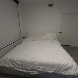 Bed (King) -MALM BED Frame (White) + Free Mattress (As is, or may decline and ill throw it out) 