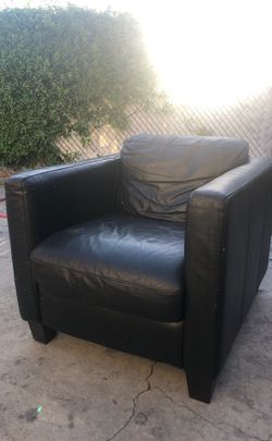 Divani Leather Seat