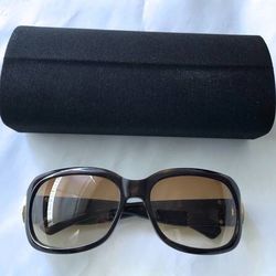 Marc Jacobs tortoiseshell sunglasses w/gold accent 