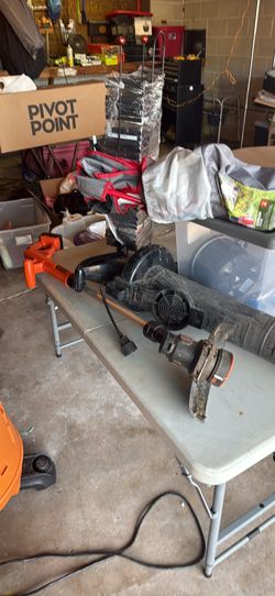 Leaf blower and trim edger