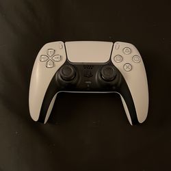 PlayStation 5 controller