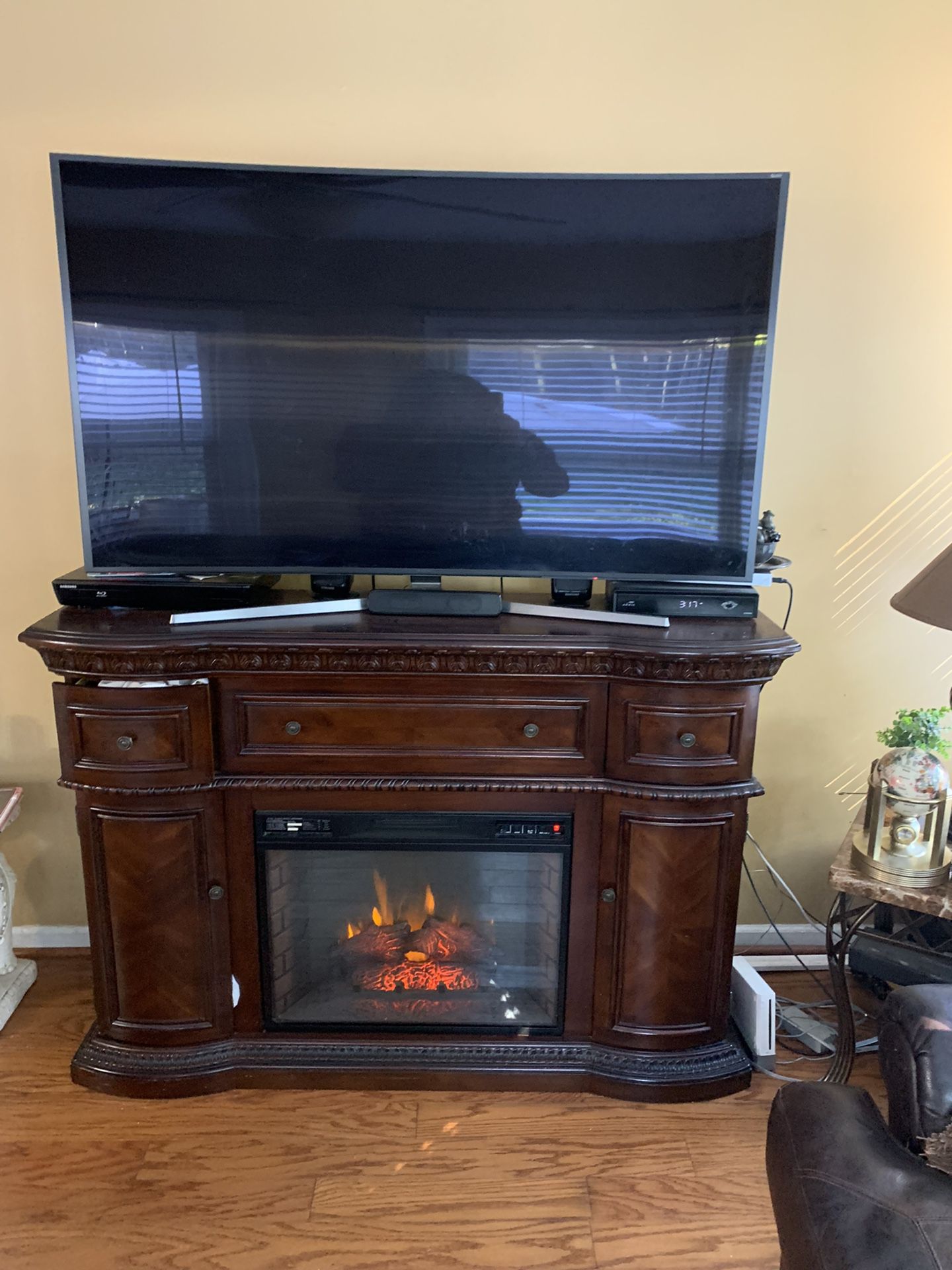 Cherry Wood Fire Place with Real Heat