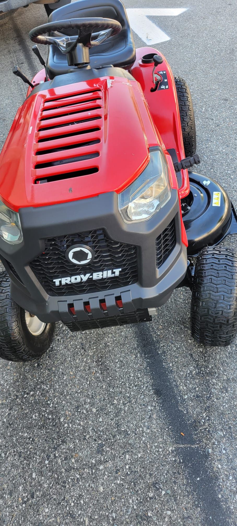 Tractor Troy Built 42inch. 7 Speed