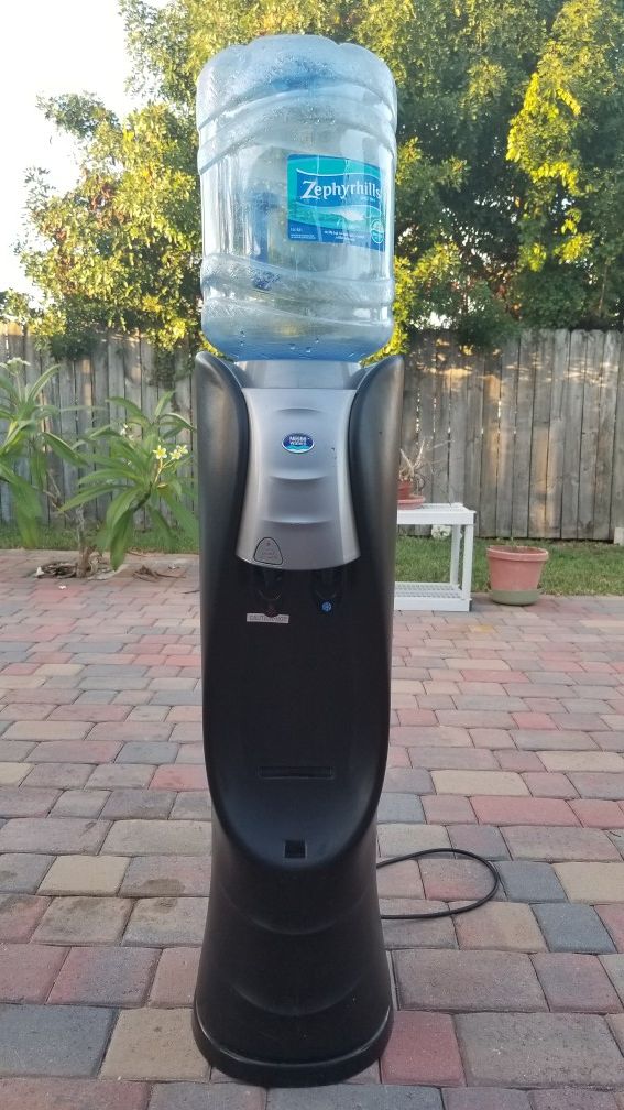 Zephyrhills/Nestle water dispenser,
