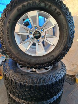 Juego de rines para trocas Chevrolet Tahoe suburba GMC YANTAS TODO TERRENO MEDIDA 17