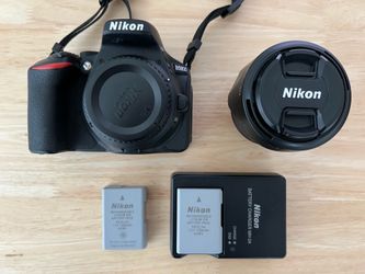 Nikon D5600 DSLR Camera with 18-55mm Lens