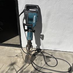 Ajack Hammer  Makita