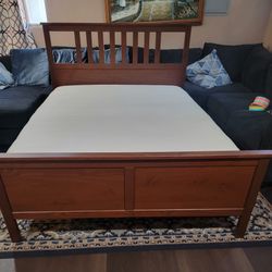 Queen Bed With Nice Matress 