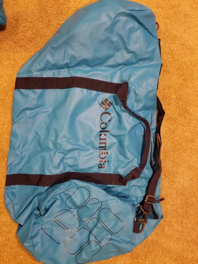 New Columbia large dry Duffle bag