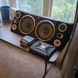 2x12 Car Speakers with 2 Amps