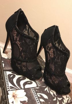 Black Heels Size 6 1/2