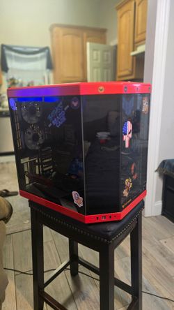 Hyte Y70 PC Case - 11 fans- LCD Touchscreen - usto.