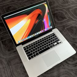 2008 15” Intel Core 2 MacBook Pro Laptop, 320GB HDD, 6GB RAM.macOS Catalina. It’s Old But Runs Great