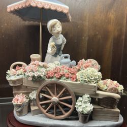Lladro Sculpture Collection “Flowers Of The Season”