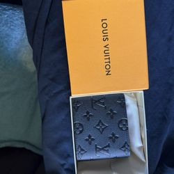 Louis Vuitton multiple wallet