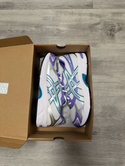 ASICS size 7y brand new 100% authentic