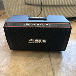 Alesis Strike Amp 8 2000 Watt
