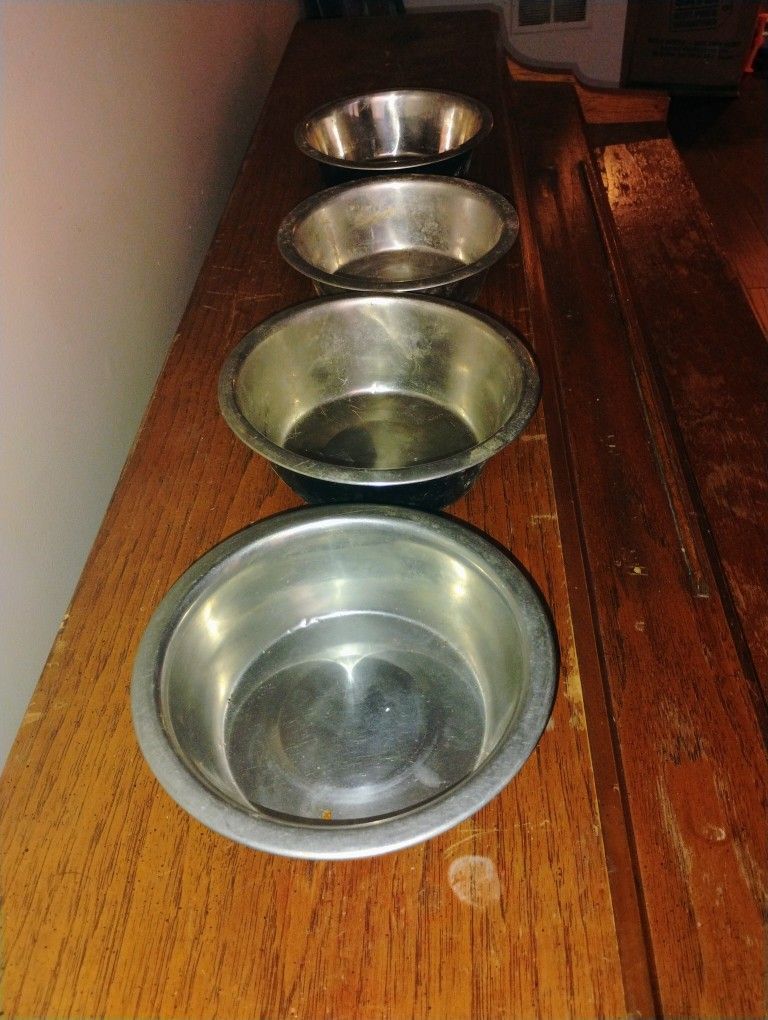 Pet Bowls