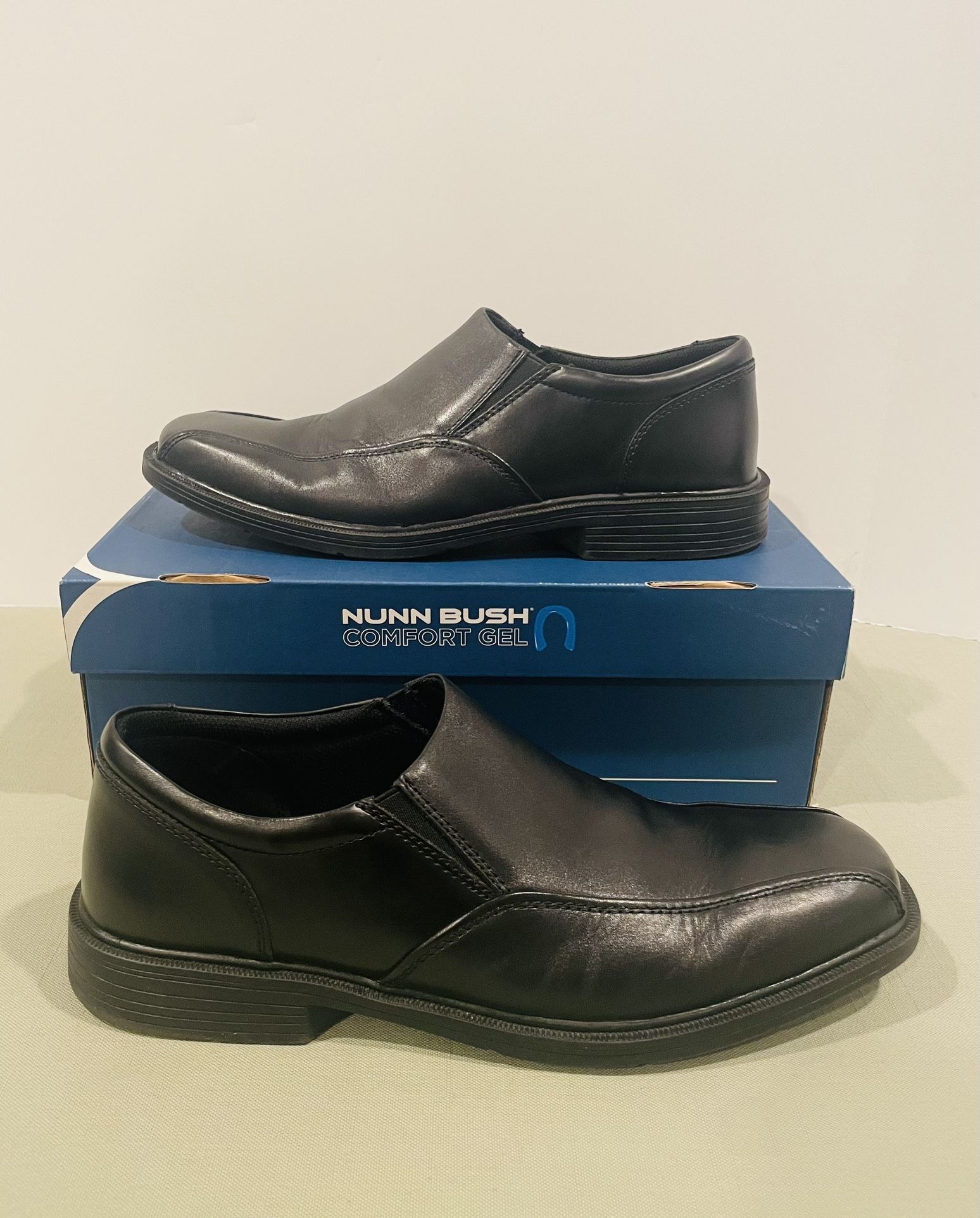 Nunn Bush Comfort Gel Men's Louis Black Leather Slip-On Shoes (Mens 11)