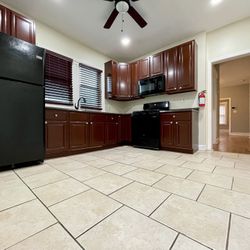 Beautiful 3.5 Bed ( East orange, NJ ) Renovated & clean