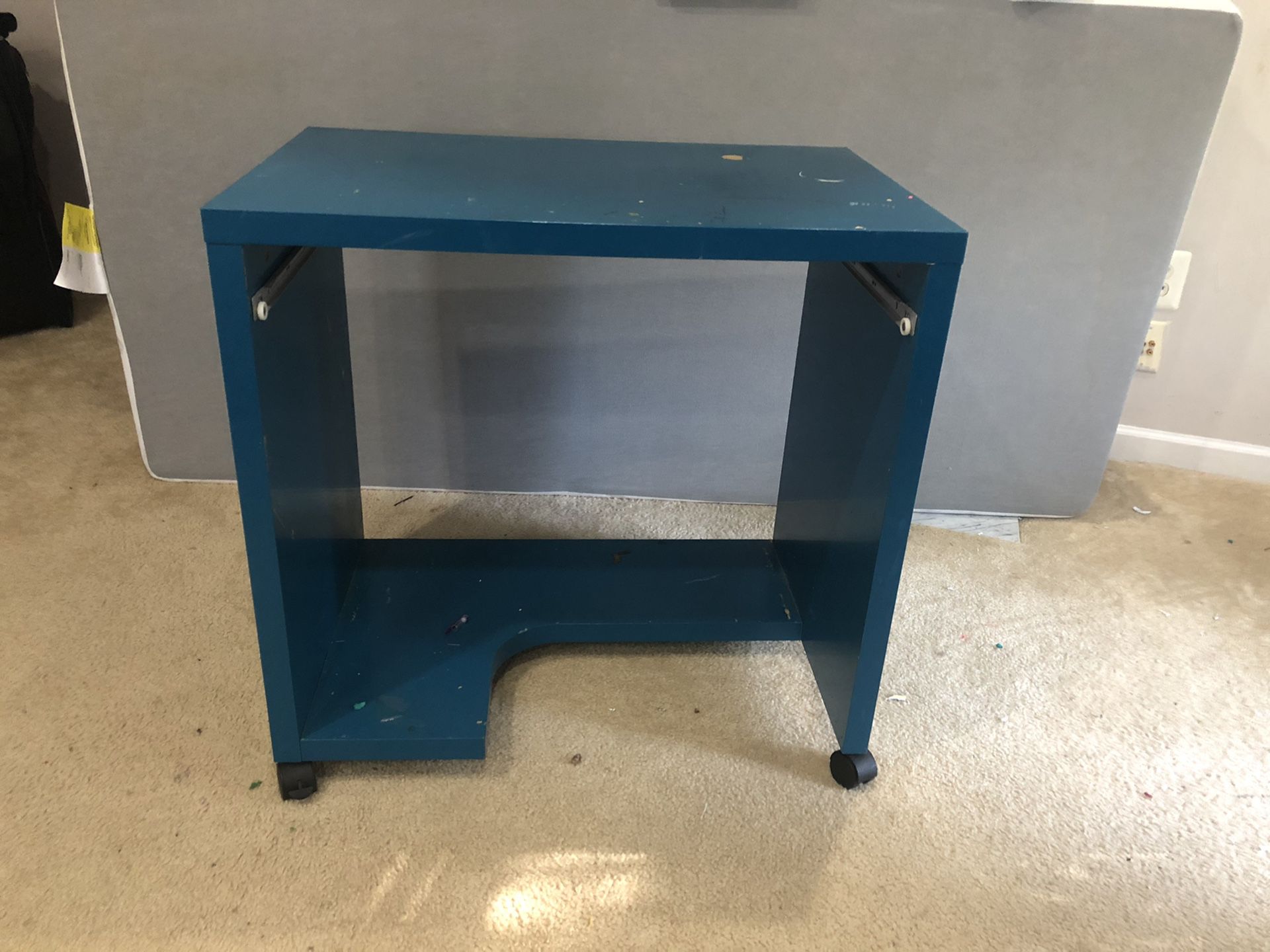 Computer table free