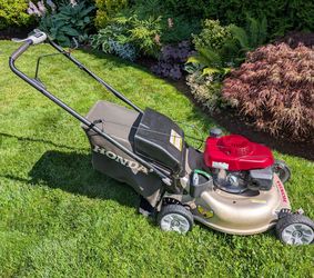 Honda HRR216 Lawn Mower