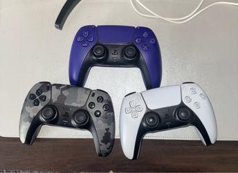 3 controllers (PS5)