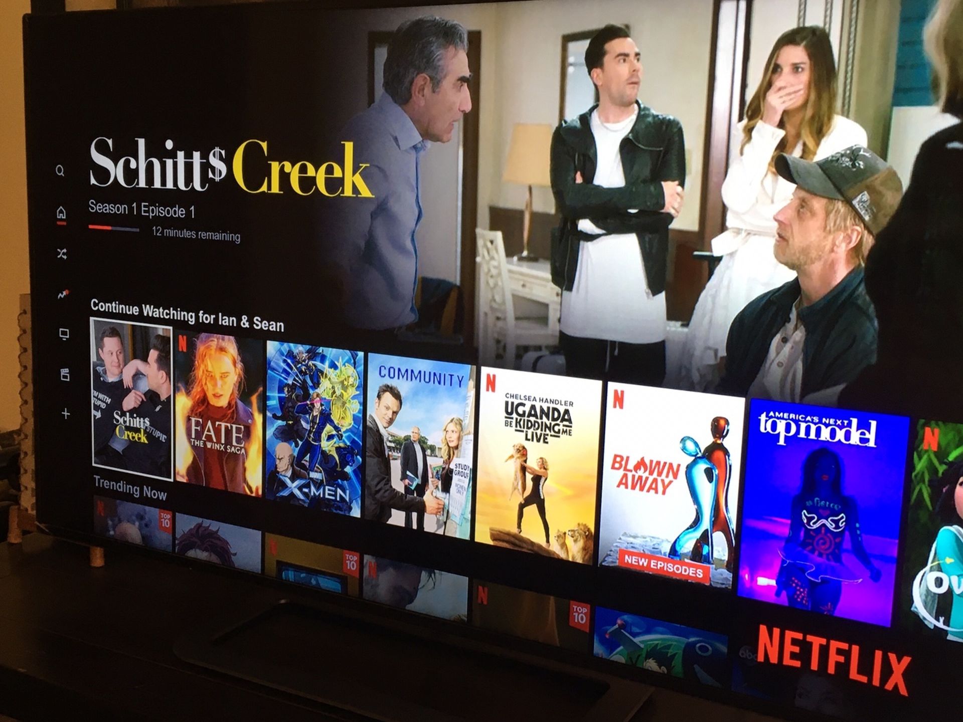Vizio 42 Inch Flat TV, Like New In Plastic