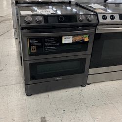 Samsung Slide In Electric Range With Smart Dial And Air Fryer