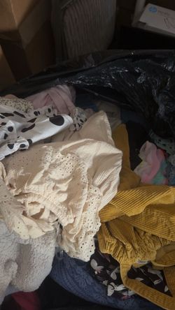 Big Bundle of girl clothes